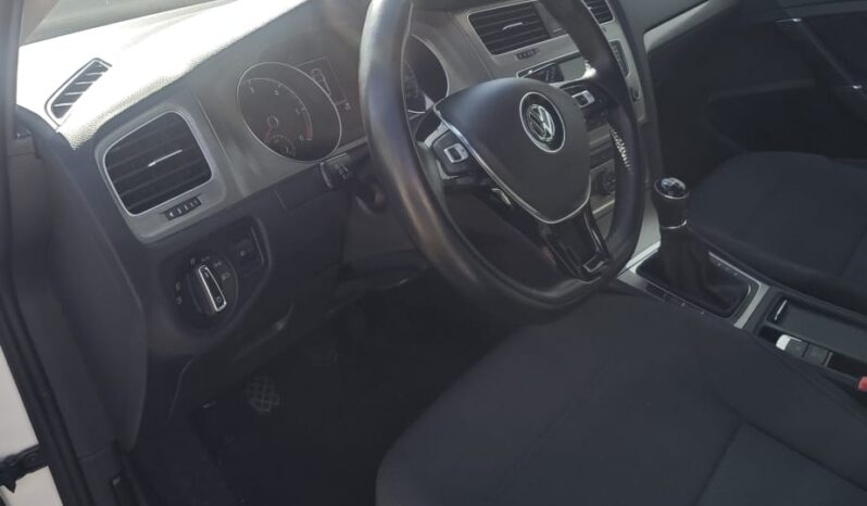 
								Volkswagen Golf 2016 full									