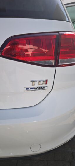 
										Volkswagen Golf 2016 full									