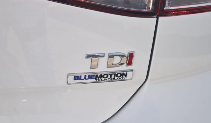 
								Volkswagen Golf 2016 full									