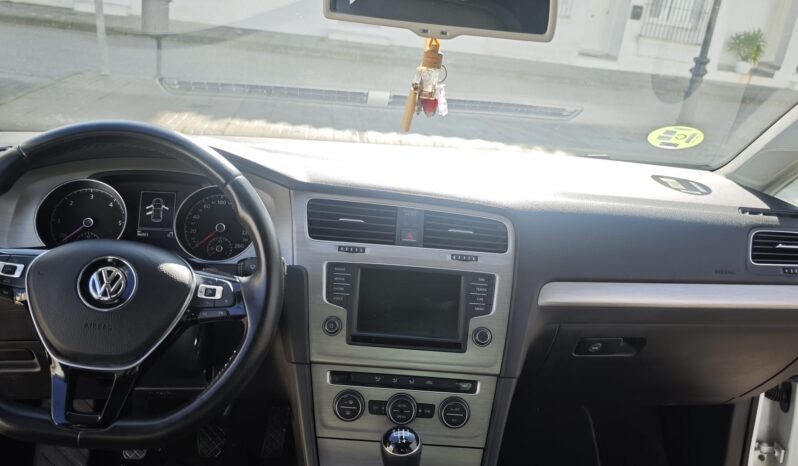 
								Volkswagen Golf 2016 full									