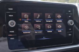 
										Wolkswagen T-ROC full									