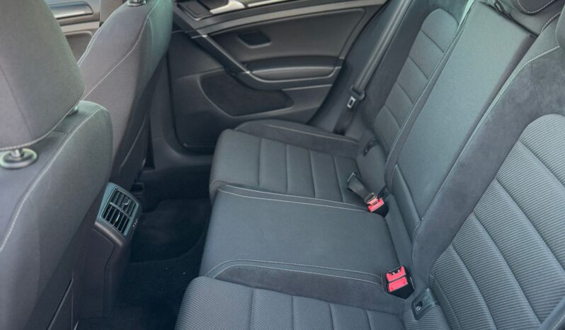 
								Volkswagen Golf R Unlimited R310 UNIDAD 8/50 full									