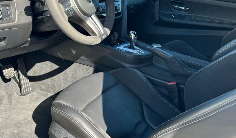 
								BMW M4 Cs Nacional full									
