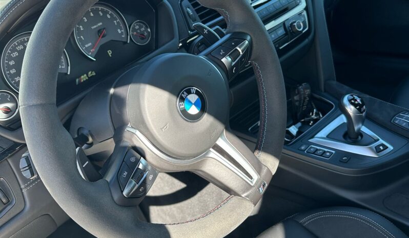 
								BMW M4 Cs Nacional full									