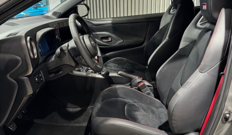 
								TOYOTA YARIS GR2 2024 full									