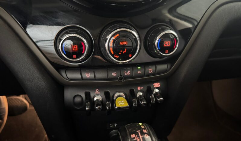 
								MINI Countryman 2021 full									