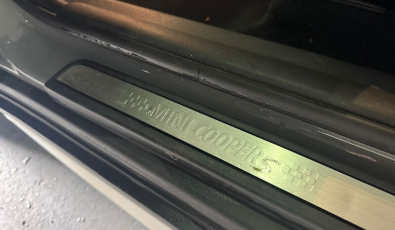 
								MINI Countryman 2021 full									